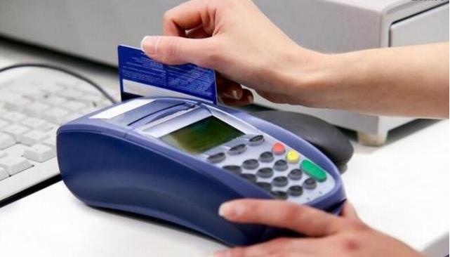 pos刷卡机刷储蓄卡多久到账？